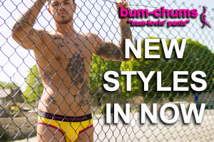 Johnny Beach Buns – Underwear News Briefs